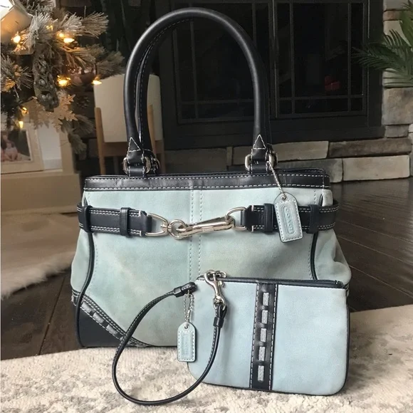 Coach Hampton Y2K ‘07 Baby Blue Suede/Leather Shoulder Purse And Wristlet F11208 - Picture 2 of 15